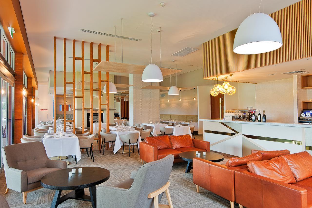 Maya Maya At Mandoon Estate West Swan Exterior foto The restaurant